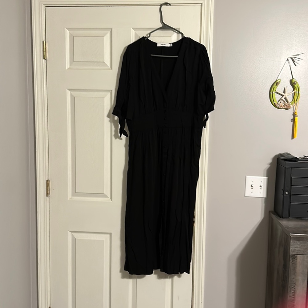 Cute simple black dress.